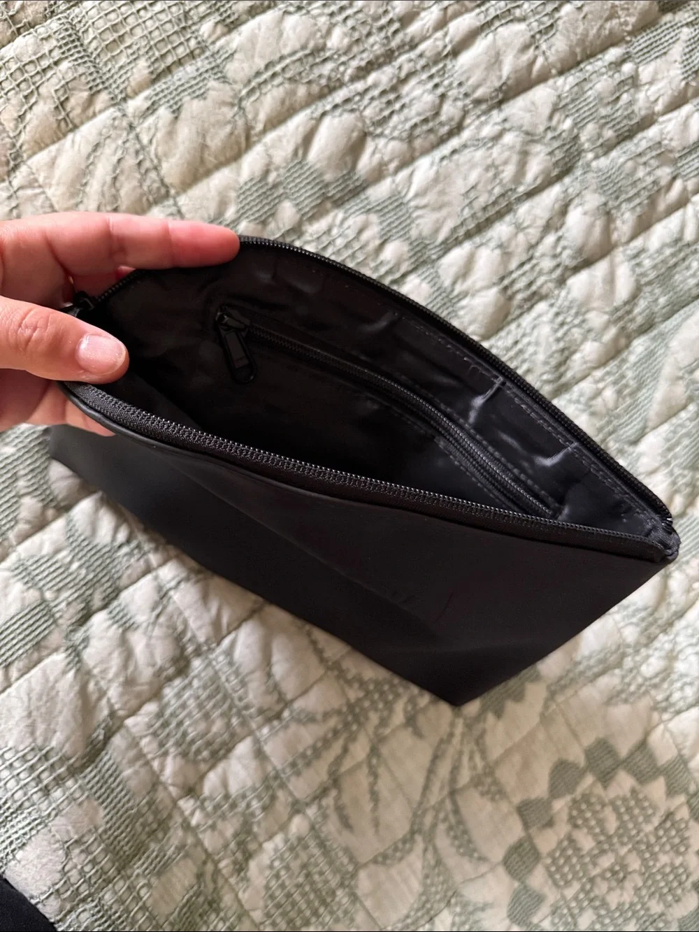 Gymshark Black Men’s Travel Toiletry Pouch